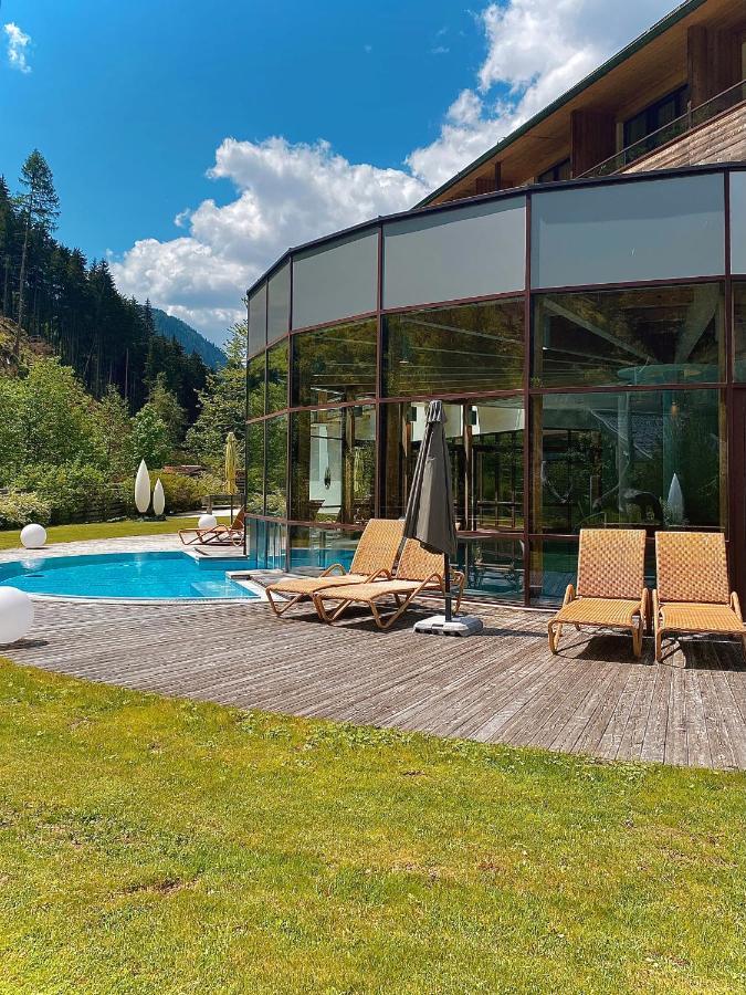 Spa Hotel Zedern Klang Hopfgarten in Defereggen Eksteriør bilde