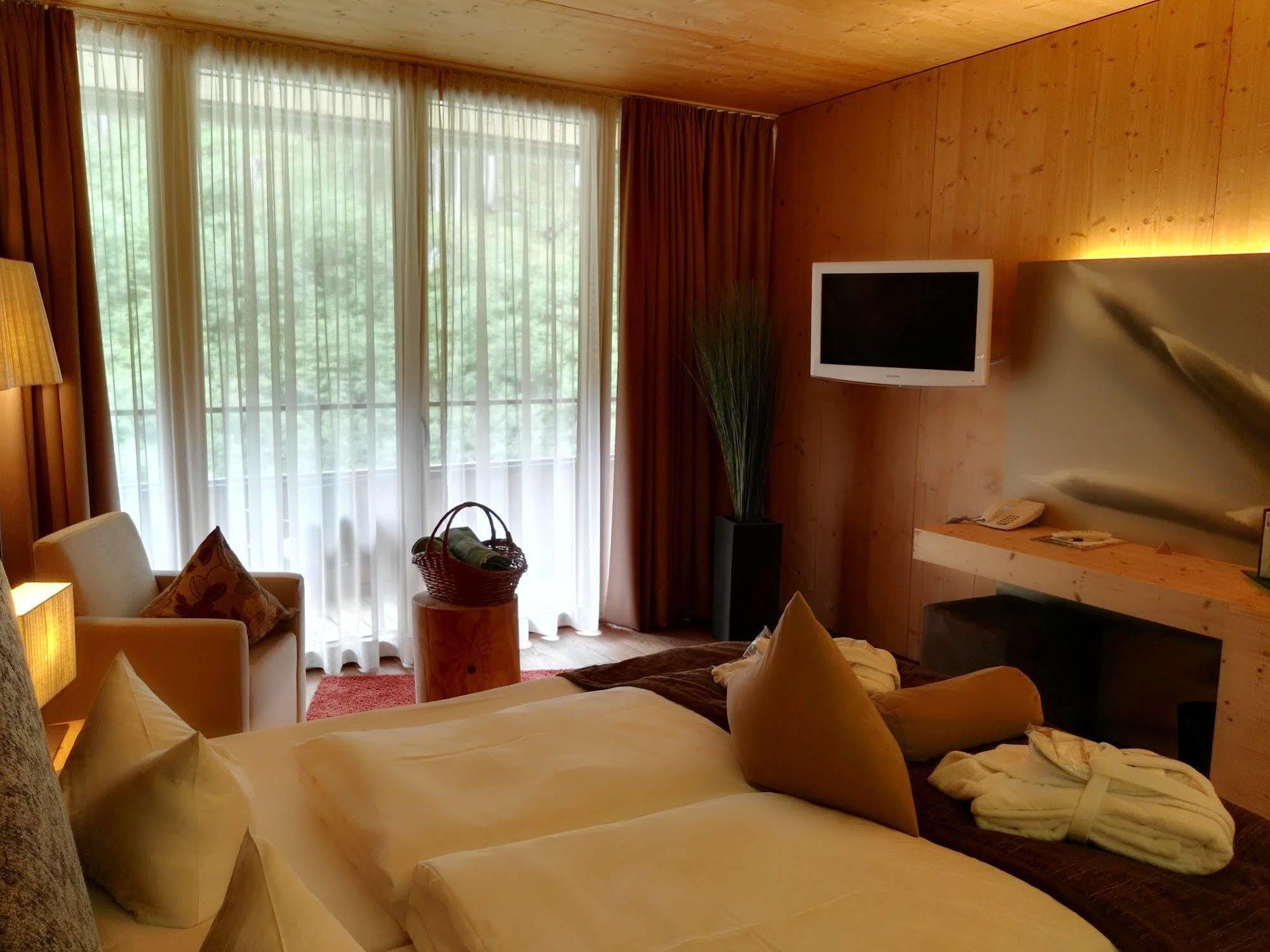 Spa Hotel Zedern Klang Hopfgarten in Defereggen Eksteriør bilde